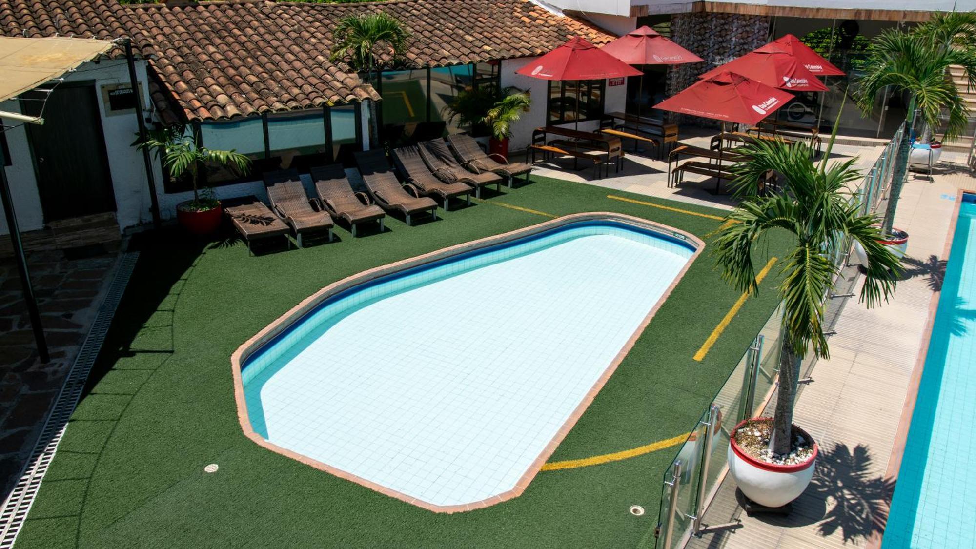 Hotel San Juan Internacional Girón 外观 照片
