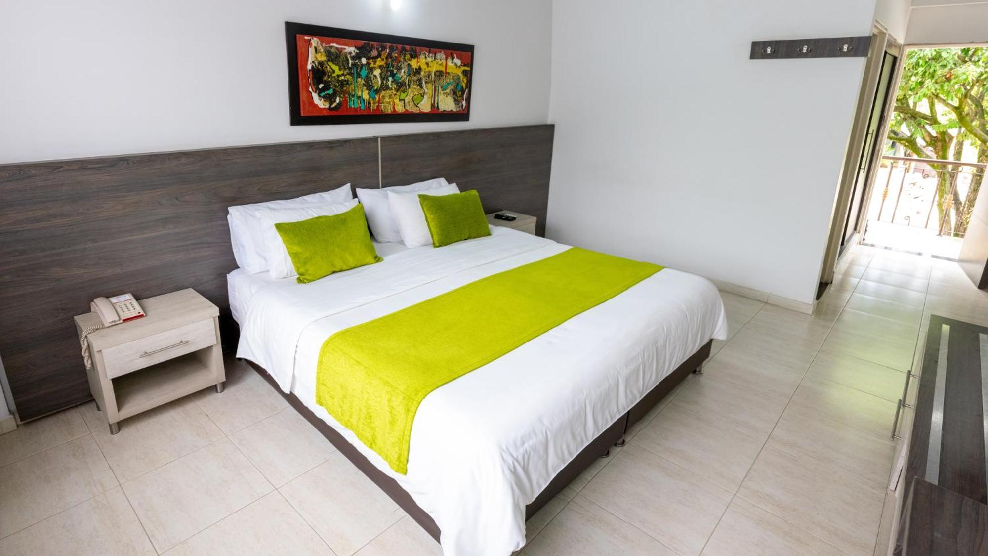 Hotel San Juan Internacional Girón 外观 照片