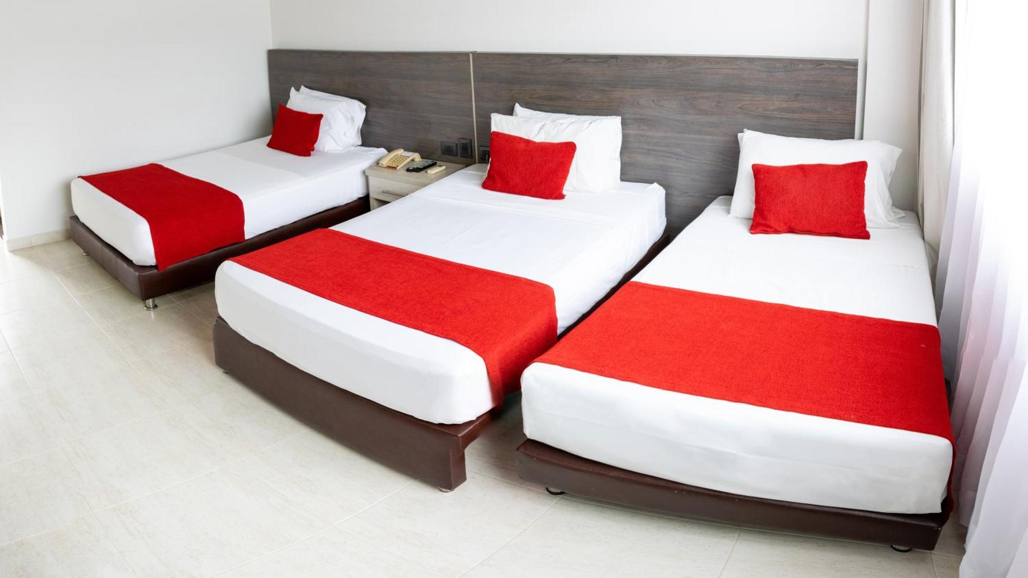 Hotel San Juan Internacional Girón 外观 照片